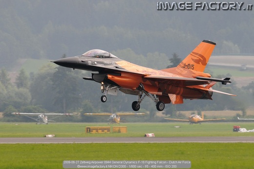 2009-06-27 Zeltweg Airpower 0944 General Dynamics F-16 Fighting Falcon - Dutch Air Force